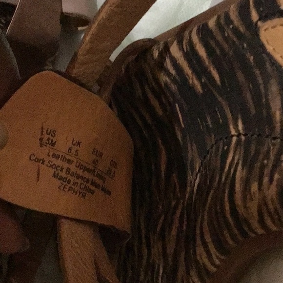 Naya new in  box leather comfort slides.  Coffee bean. Size 8.5. - Picture 8 of 8